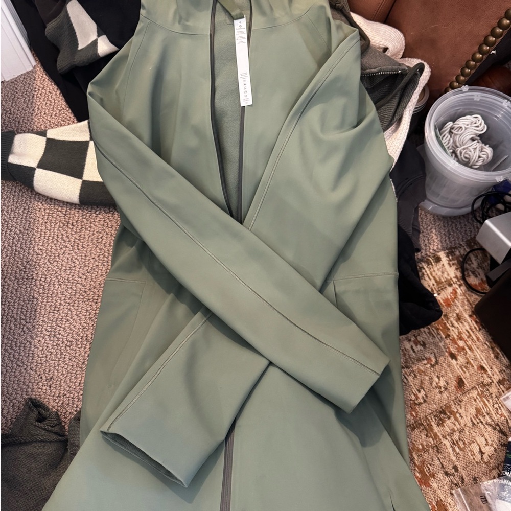 Lululemon Soft Shell Jacket - Picture 2 of 4